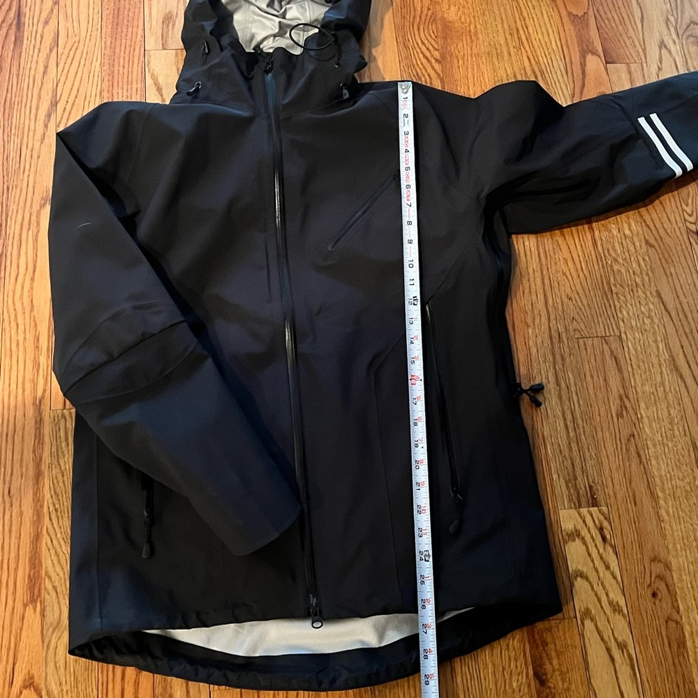 PRE-OWNED BLACK CANADA GOOSE MENS RAINCOAT 5331W R SIZE MEDIUM